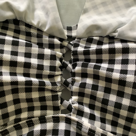 Torrid Tank - Picture 4 of 10